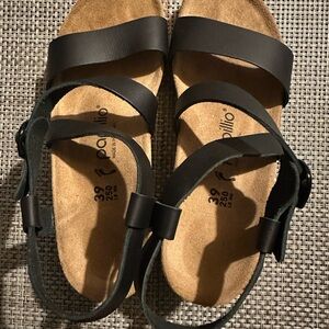 Papillio Birkenstock black leather sandal  39
